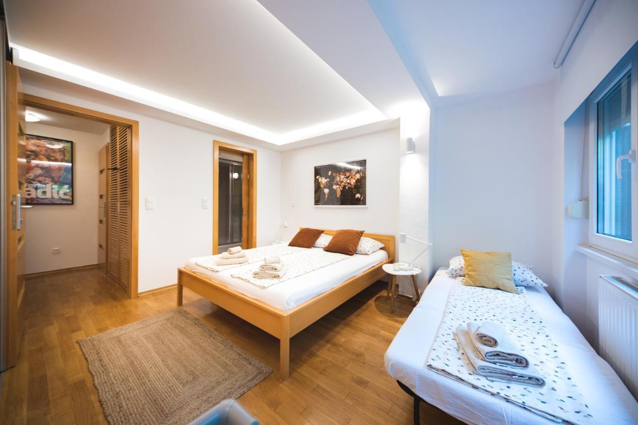 Sleep, Eat, Repeat And Park Your Car In City Center Zagreb Ngoại thất bức ảnh